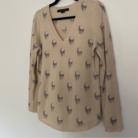 Skull Cashmere Cream & Charcoal 100% cashmere v neck sweater size small - Picture 2 of 6